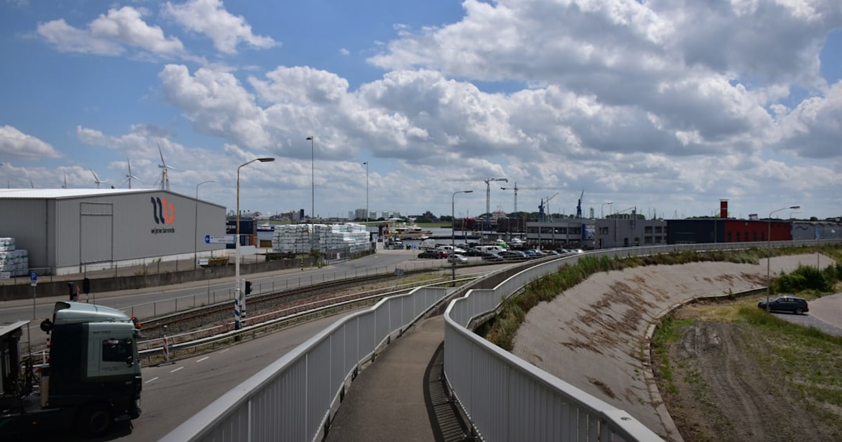 Canadian Capital Targets U.S. Port-Area Industrial Storage Assets