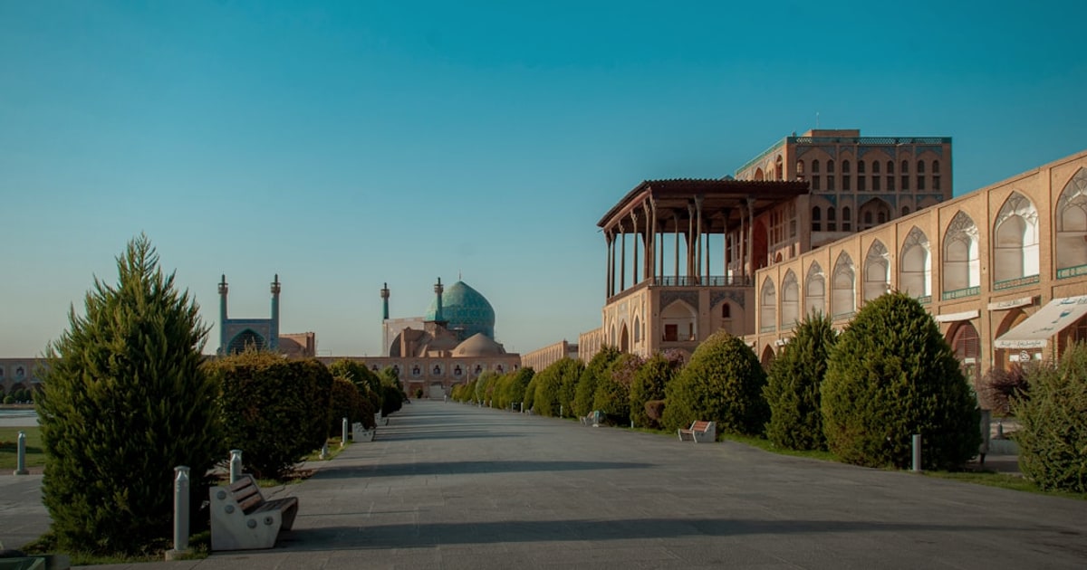 Middle East Conflict Reshapes Commercial Real Estate: Higher Borrowing Costs and Industrial Boom Expected