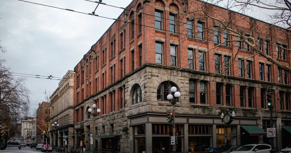 Seattle-Area Warehouse Space Hits Record Vacancy as Industrial Demand Cools