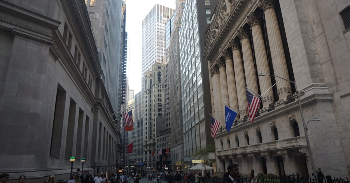 Understanding CMBS Financing: A Deep Dive into Securitized Commercial Real Estate Lending